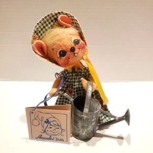 Annalee Mobilitee Doll-7" Country Girl Mouse with Watering Can